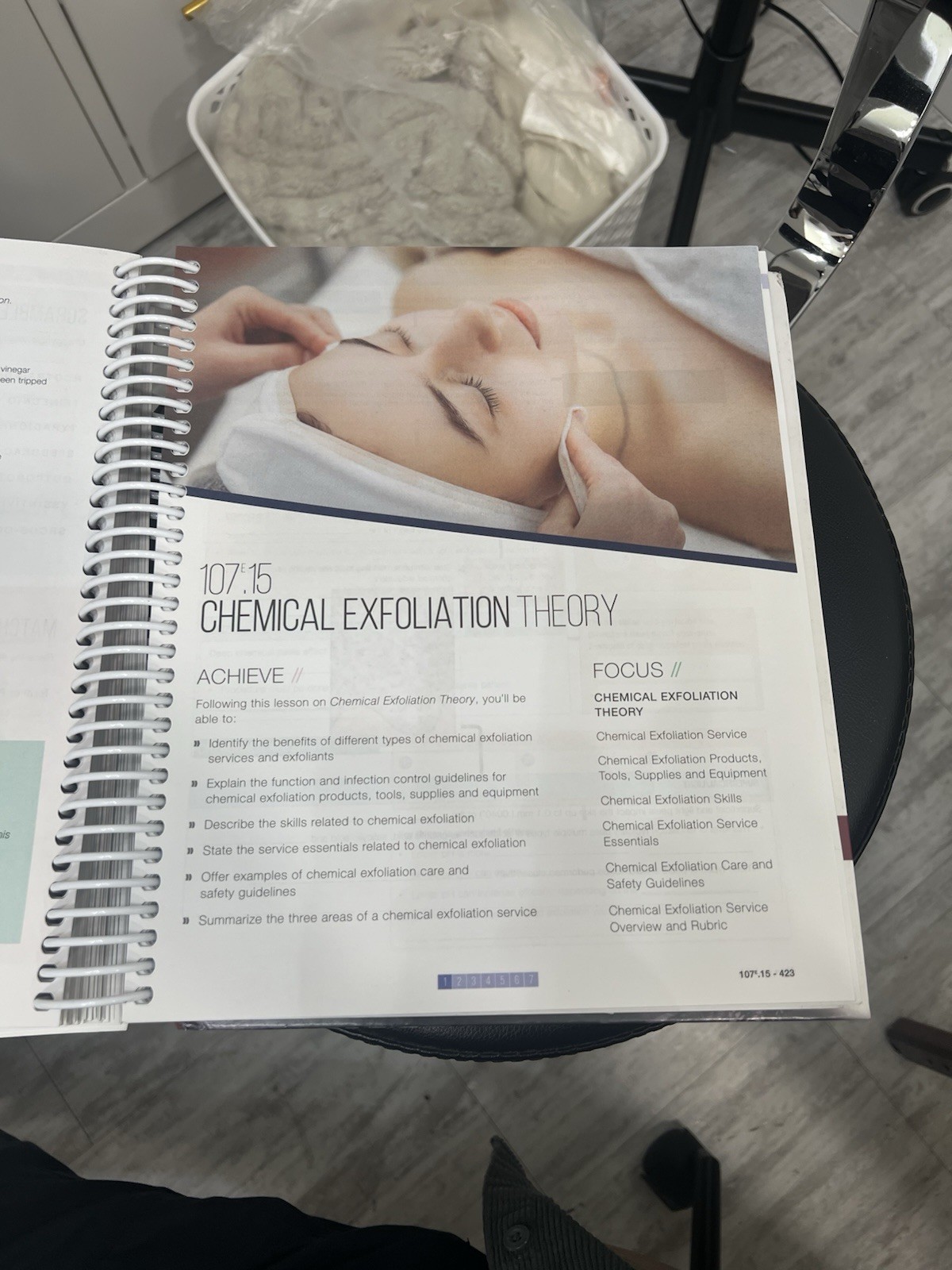 Fundamentals: Esthetics Student Study Guide by Pivot Point International