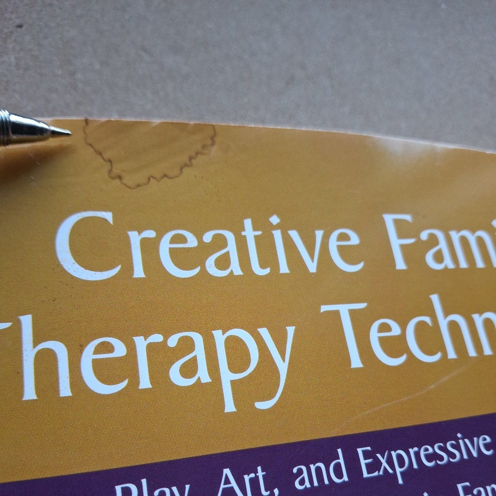Creative Family Therapy Techniques: Play, Art, and Expressive Activities to Eng,