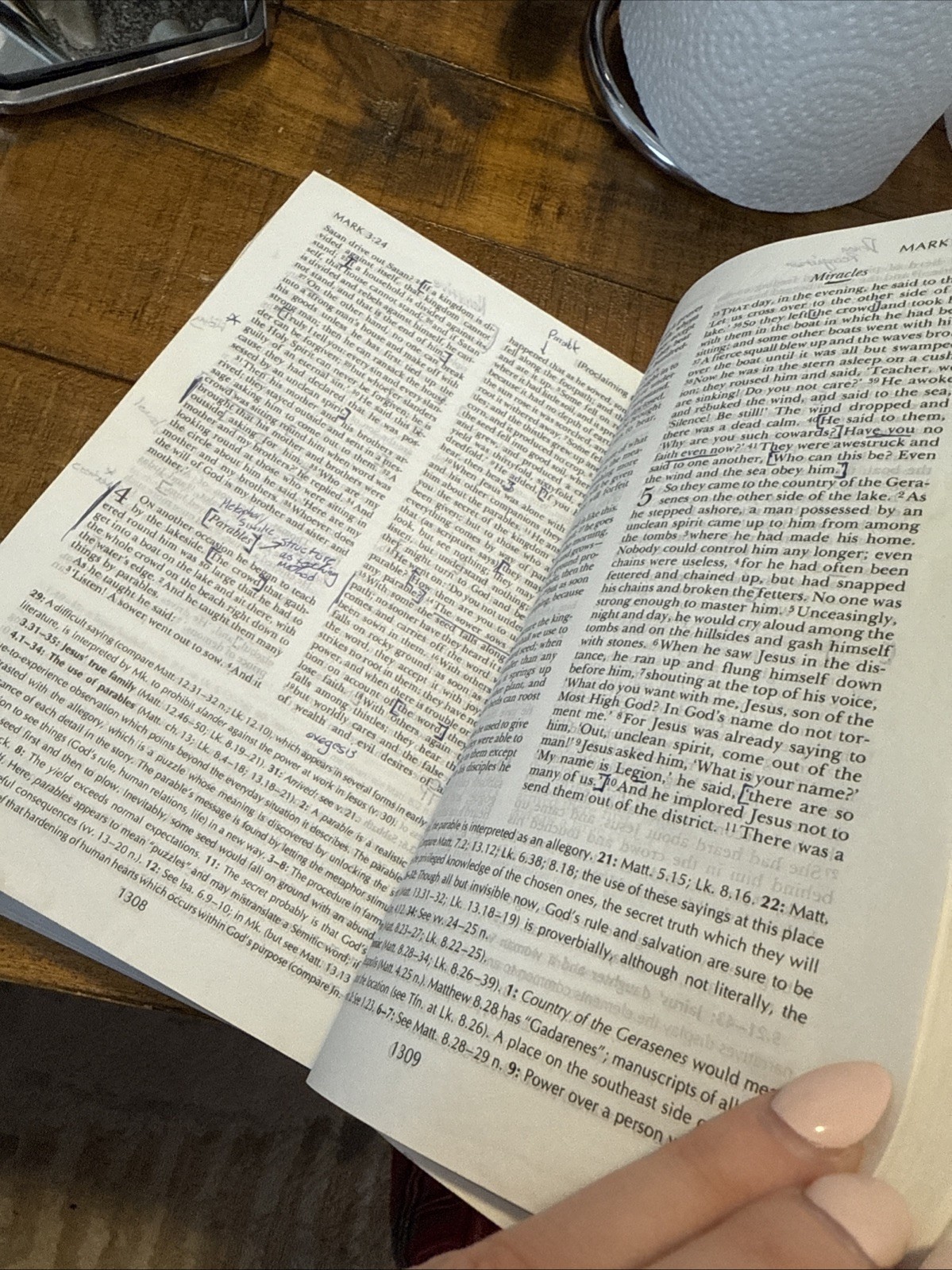 The Oxford Study Bible: Revised English Bible with the Apocrypha by