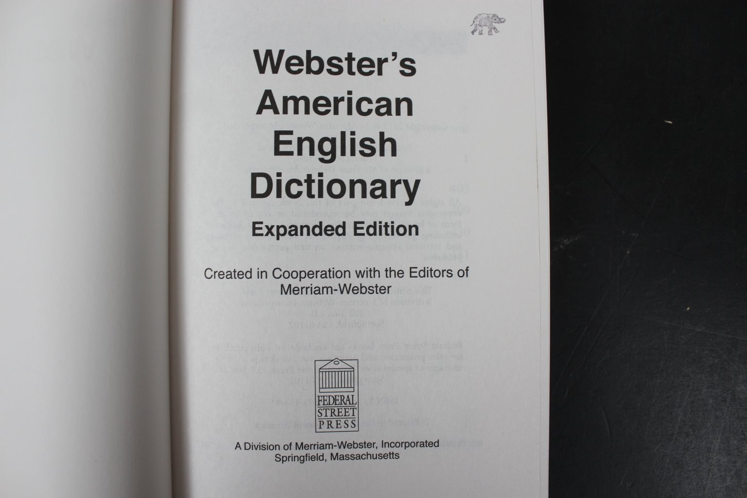 Webster’s American English Dictionary Merriam-Webster 2013 Expanded Edition VG
