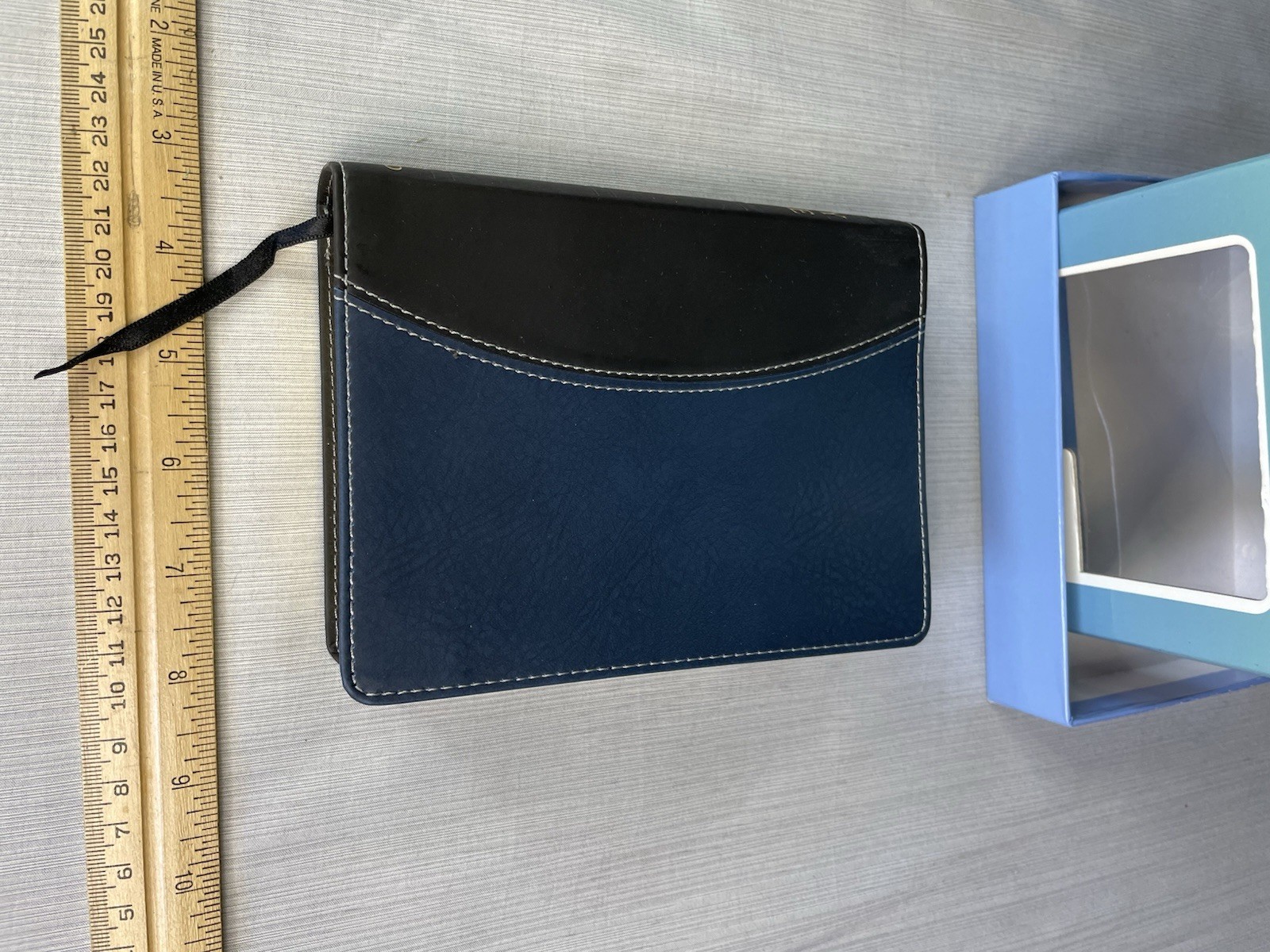 New American Bible Compact Edition Leatherette Black/Blue Oxford – **Very Good**