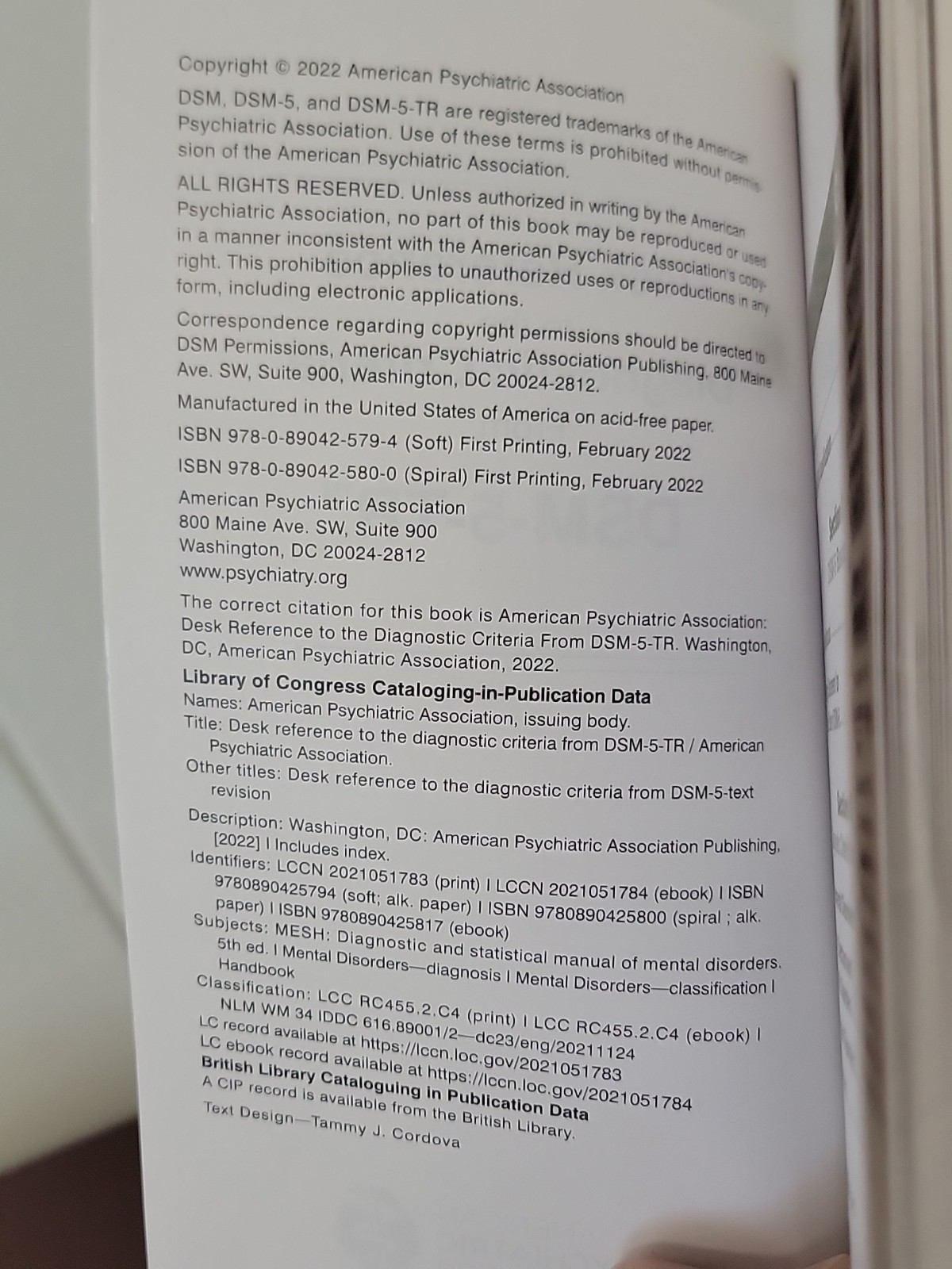 Desk Reference to the Diagnostic Criteria from DSM-5-TR by American Psychiatric