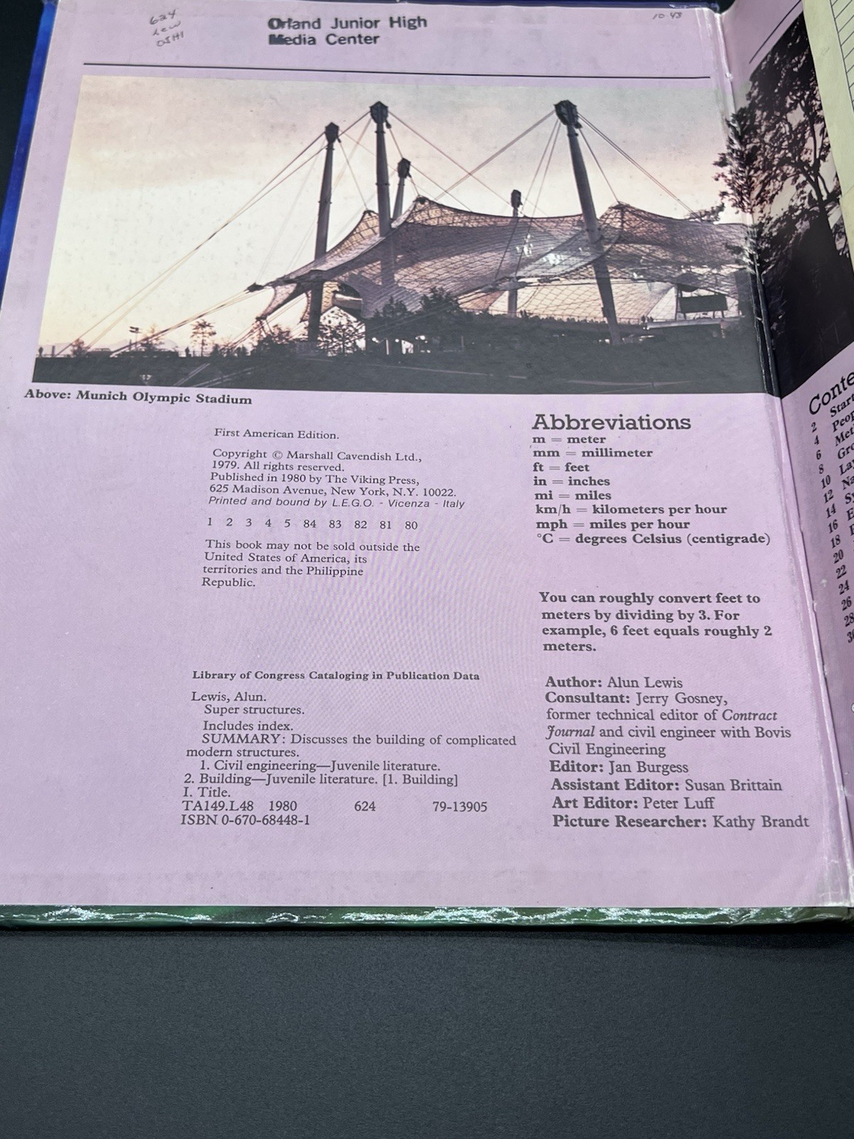 Super Structures by Alun Lewis Published by Marshall Cavendish (1979) Library