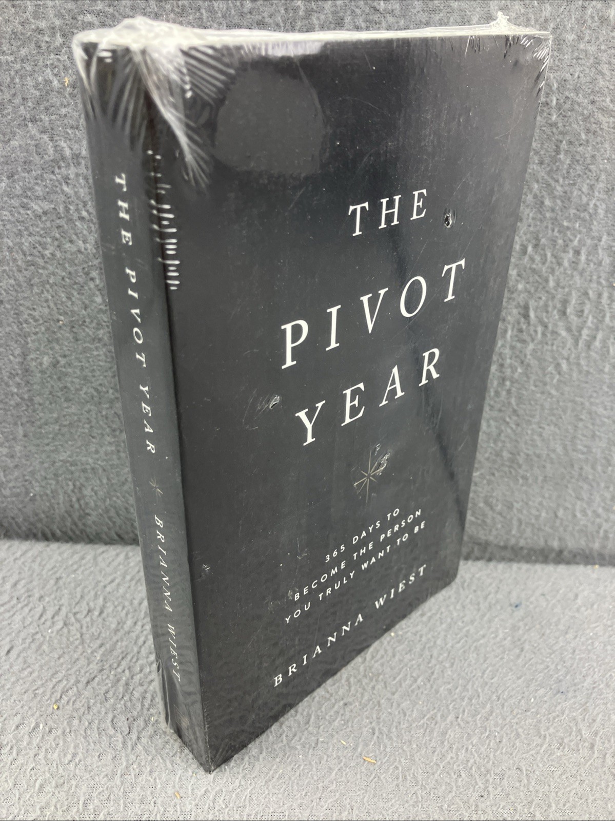 The Pivot Year By Brianna Wiest Paperback 2023 Brand New Sealed