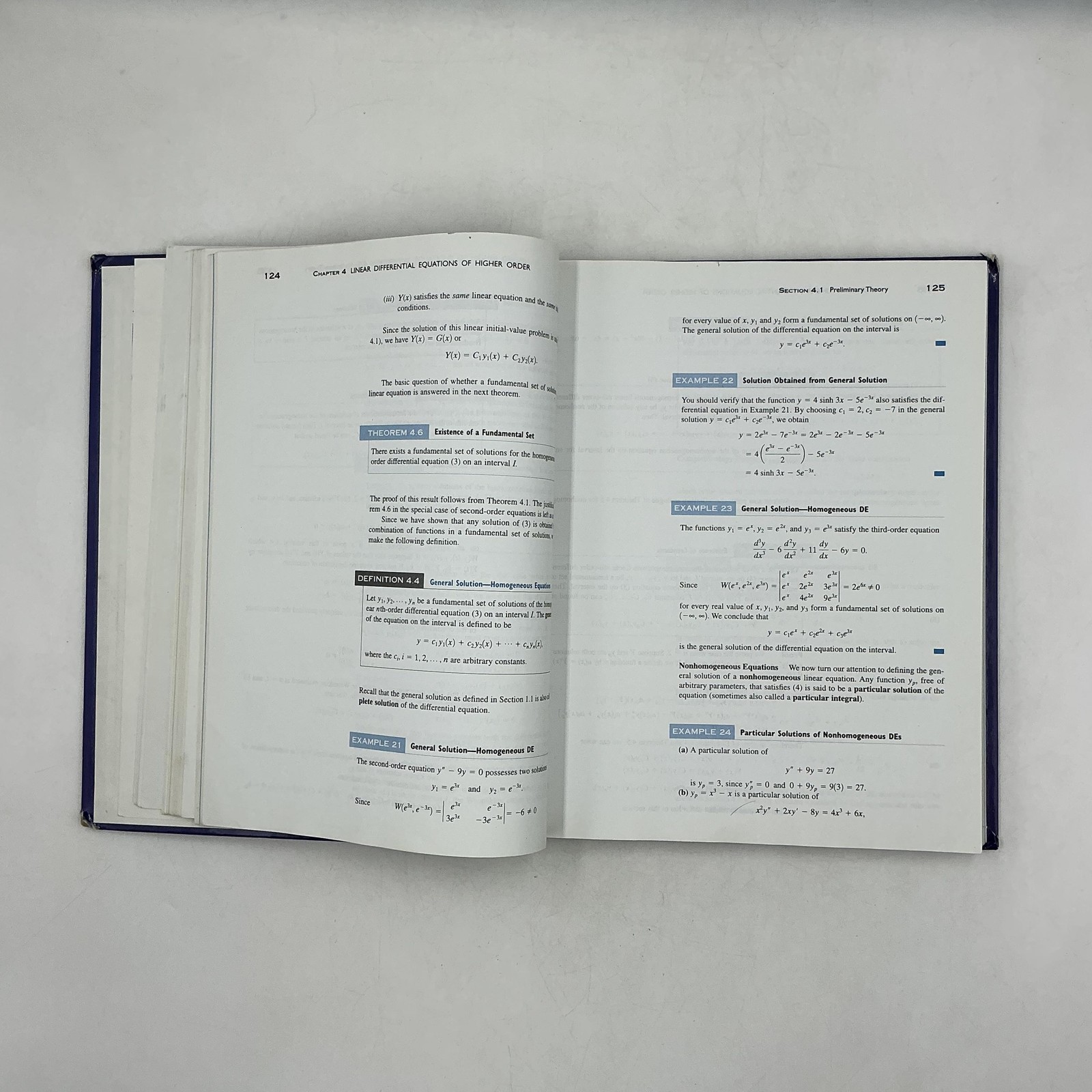 First Course In Differential Equations Dennis G Zill Brooks/Cole HC Blue 2001