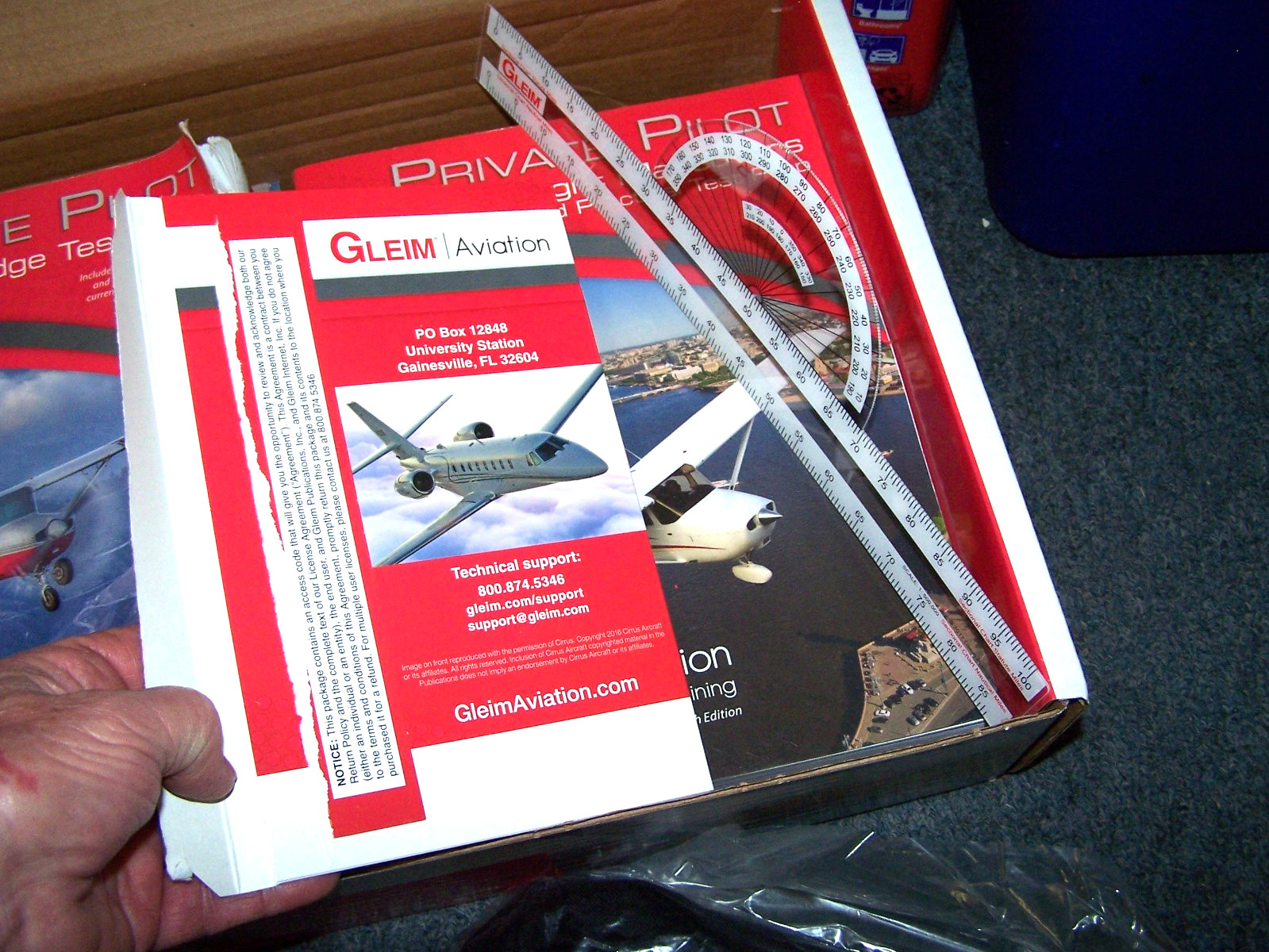 Gleim 2019 Private Pilot Kit – Lightly Used (1 book only is used)- no software,