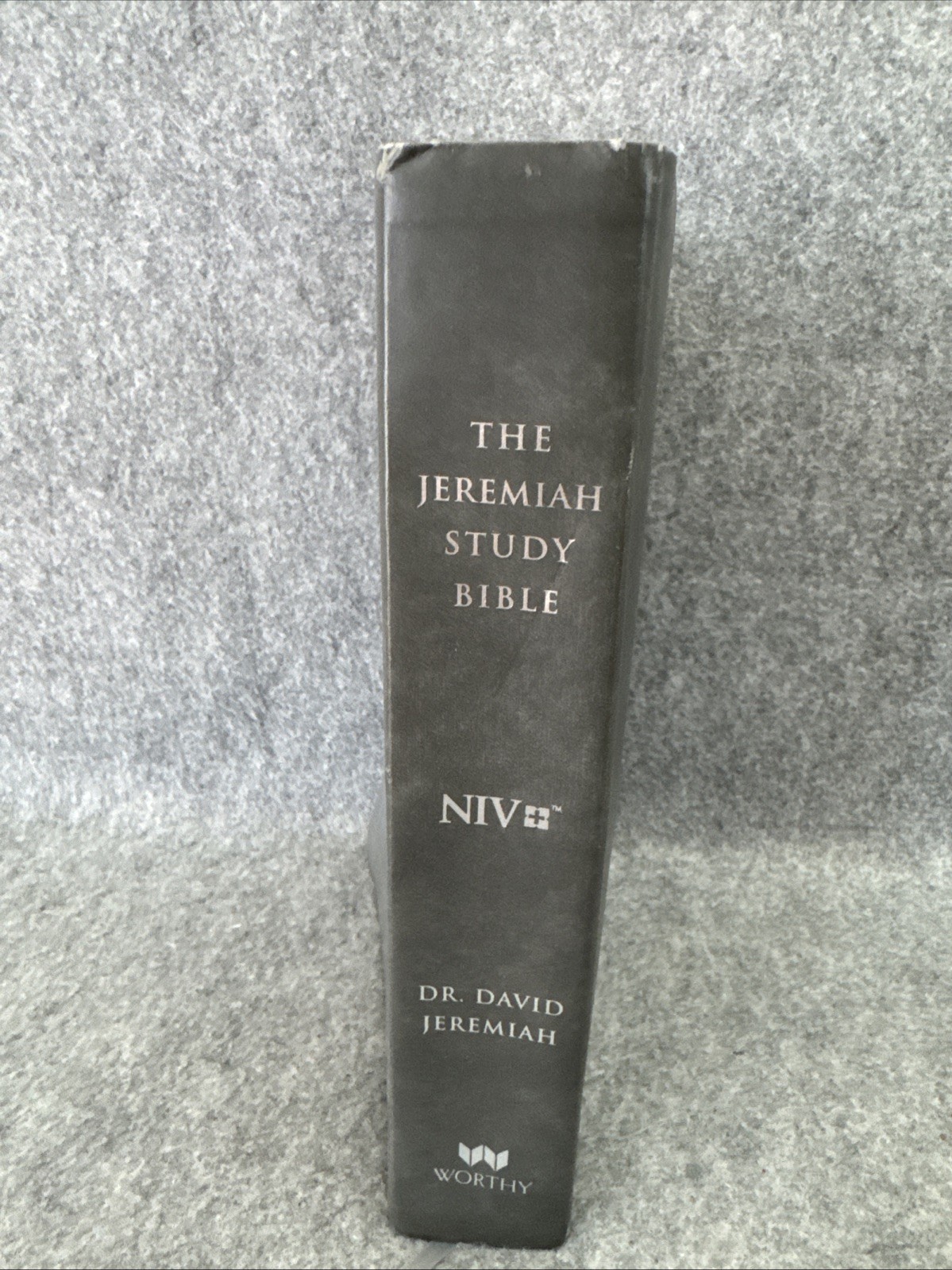 The Jeremiah Study Bible, NIV: (Gray W/ Burnished Edges) Leatherluxe Worthy