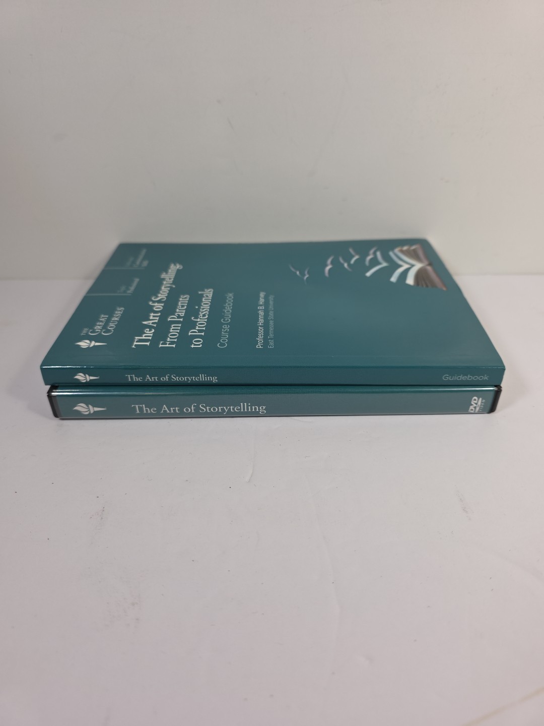 The Art of Storytelling: From Parents to Professionals 4 DVD’s, Guidebook