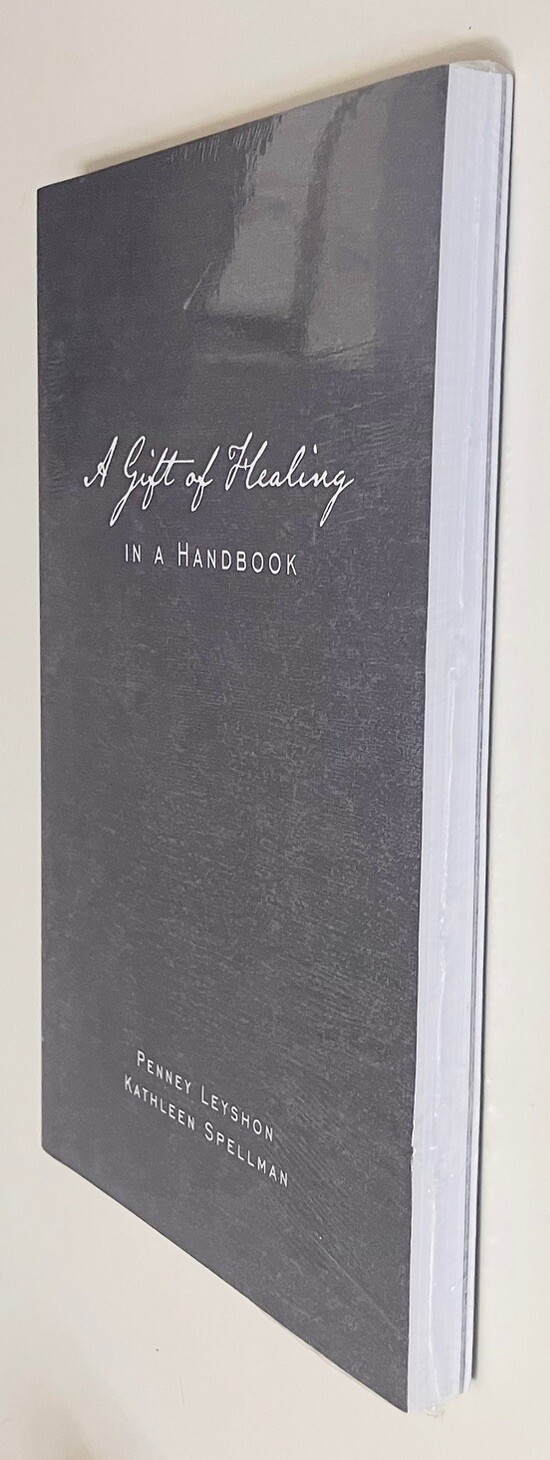 A Gift of Healing Handbook HC Brand New Sealed | Self Help Spiritual Growth