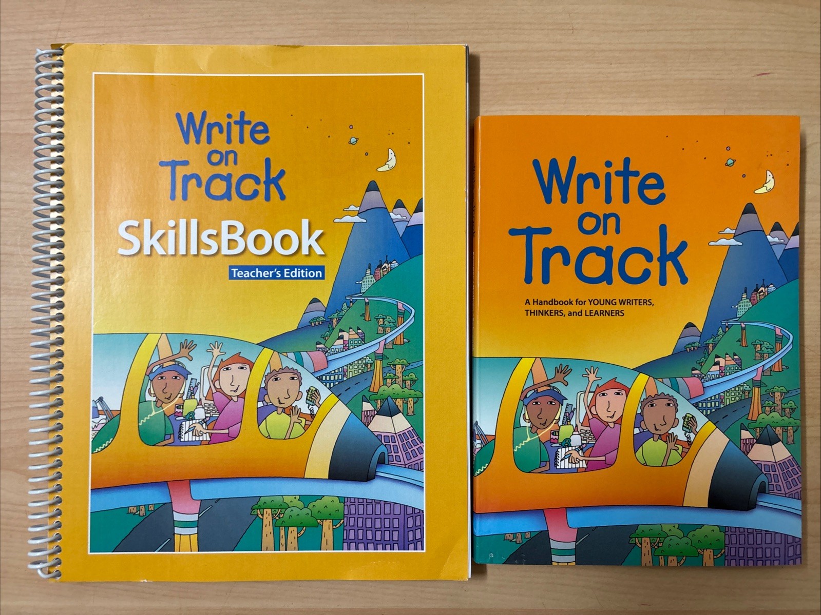 Lot 2 Write on Track Textbook + Skillsbook Teacher’s Edition Very Good 2016