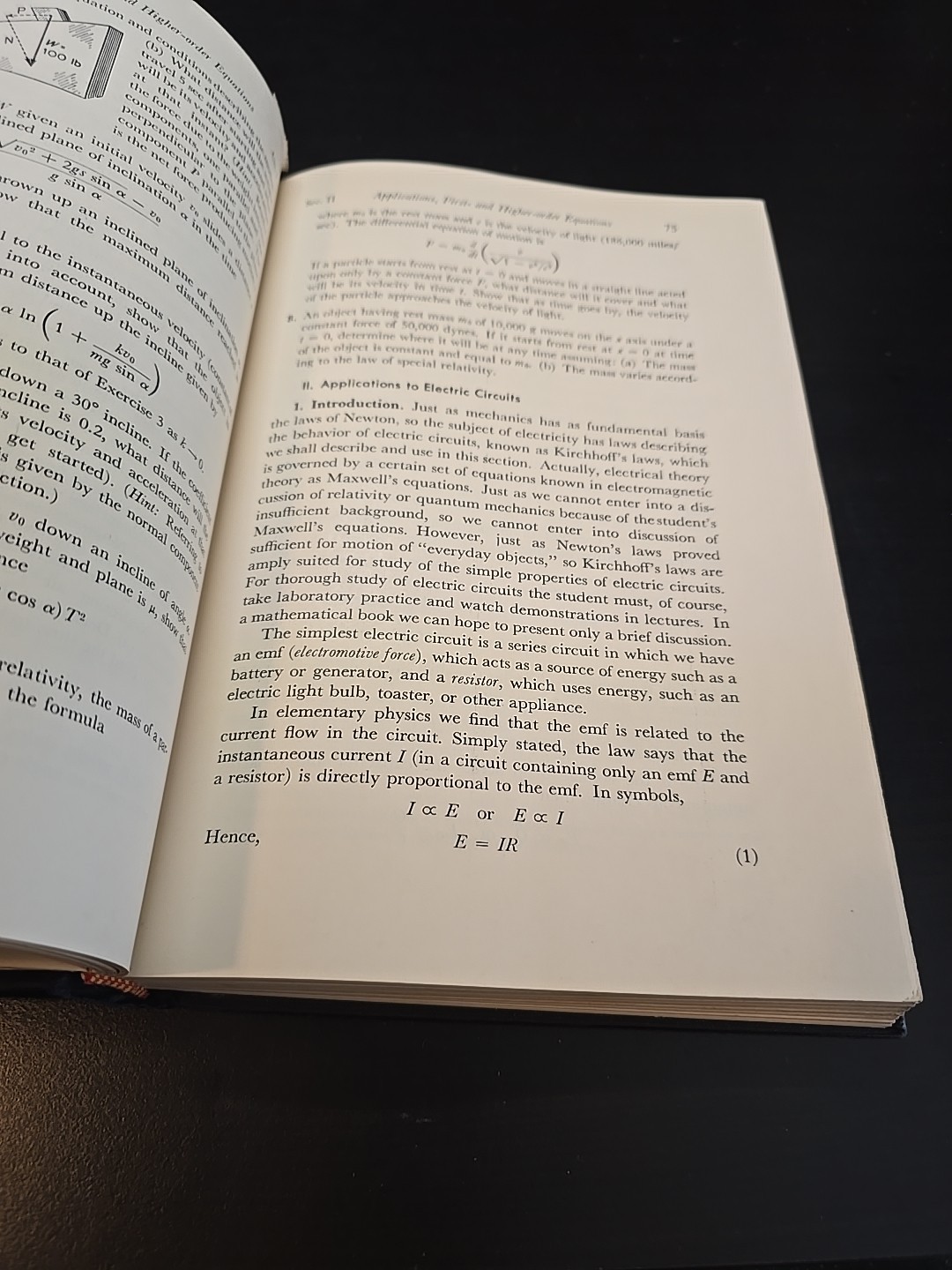 Applied Differential Equations Murray R. Spiegel Math Textbook 1961