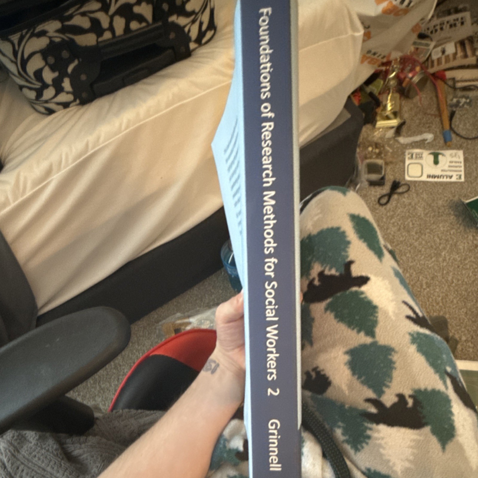 Foundations of Research Methods for Social Workers by Grinnell Jr. Paperback