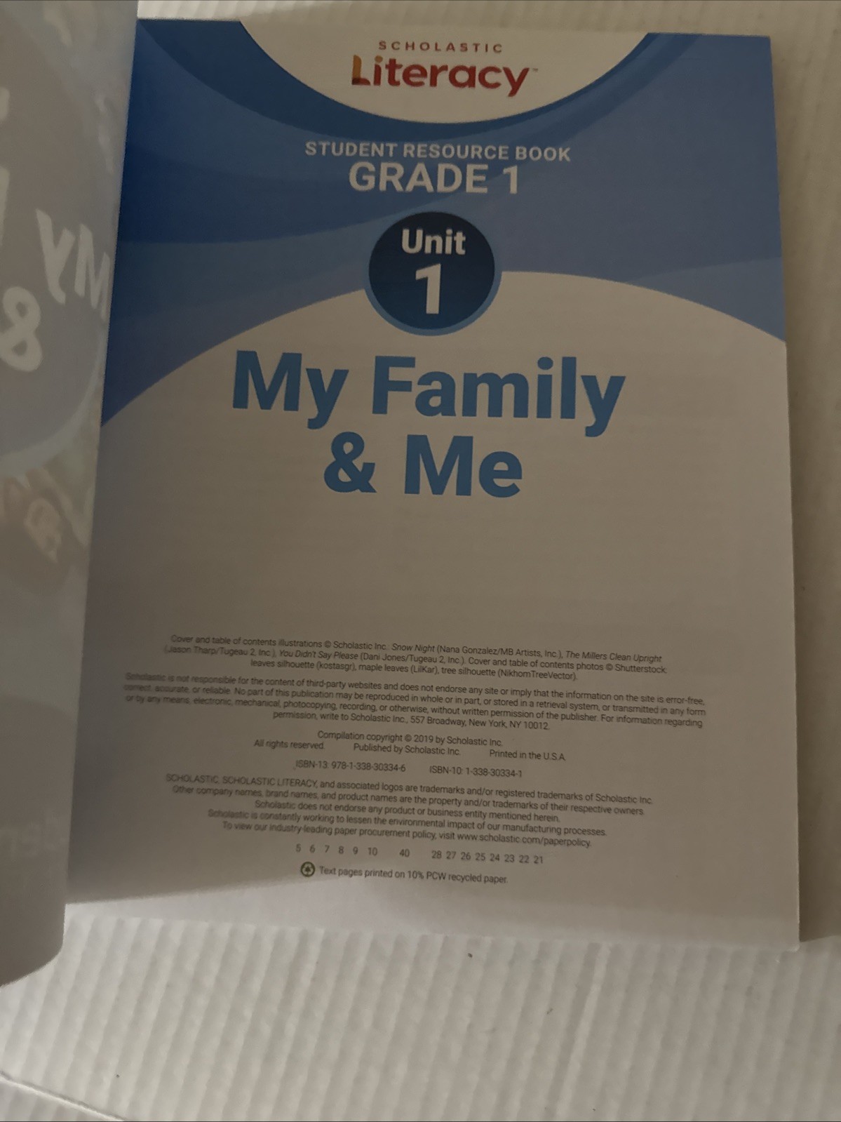 Scholastic Literacy Grade 1 Units 1-5 Student Resource Book Unused