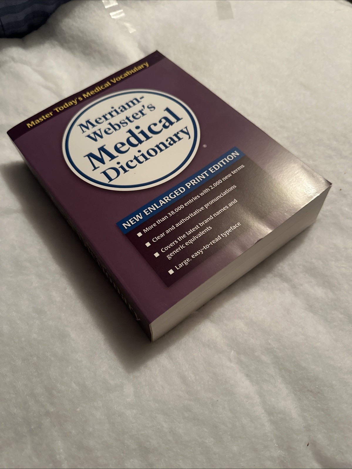 Merriam-webster’s Medical Dictionary – Mass Market Paperback – GOOD