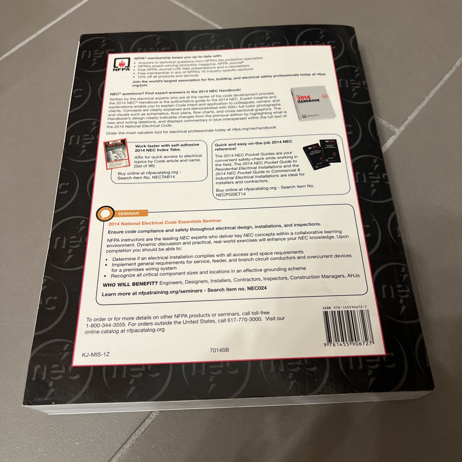 NFPA 70, National Electrical Code : 2014 Edition by National Fire Protection