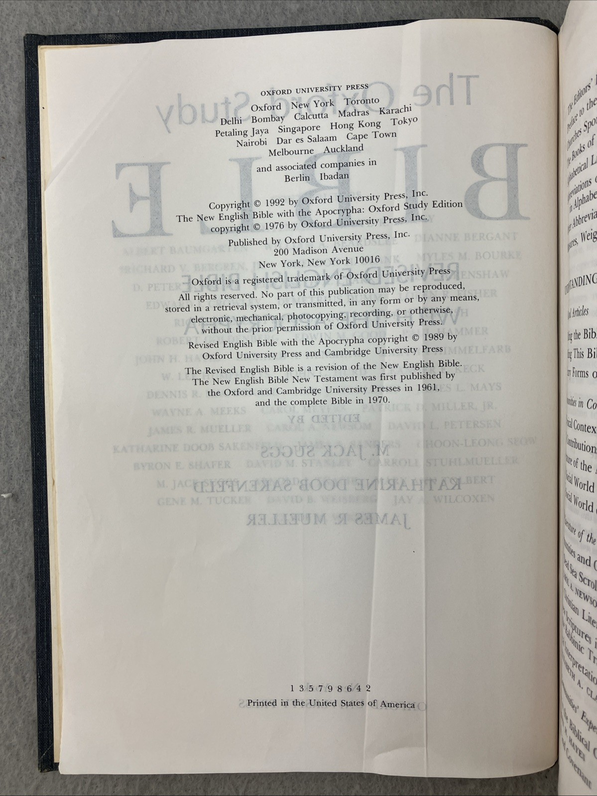 The Oxford Study Bible: Revised English Bible w Apocrypha w Maps Illustrated