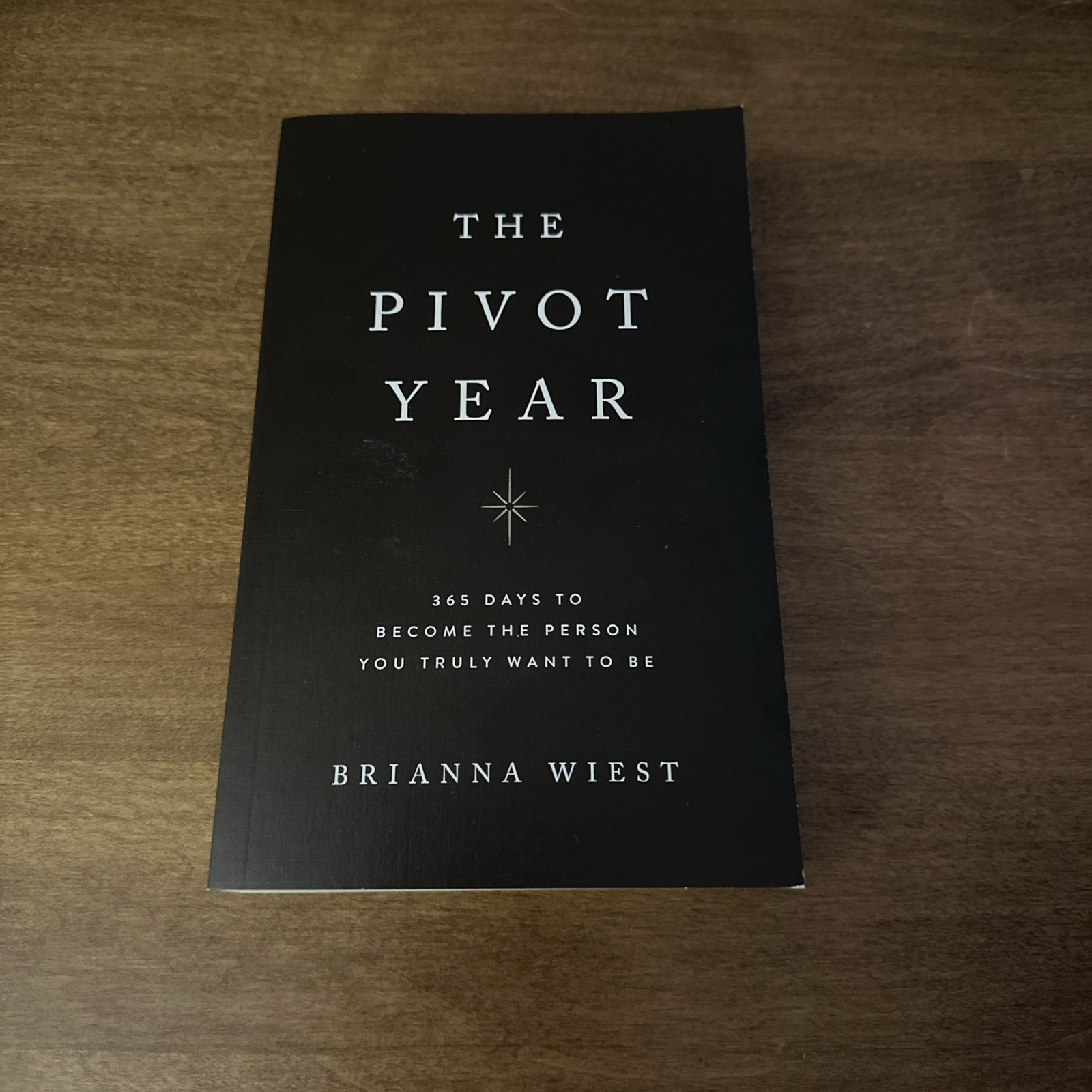 The Pivot Year – Perfect Paperback By Brianna Wiest – VERY GOOD NO WRITING