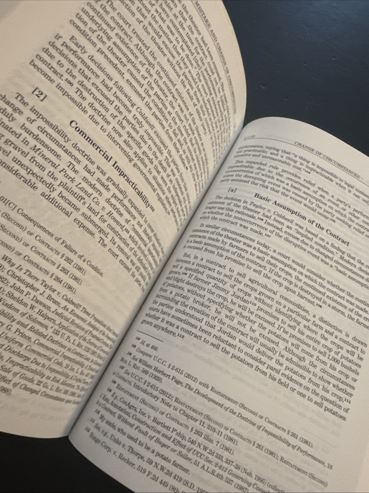 UNDERSTANDING CONTRACTS (2014) By Jeffrey T. Ferriell 3rd Edition