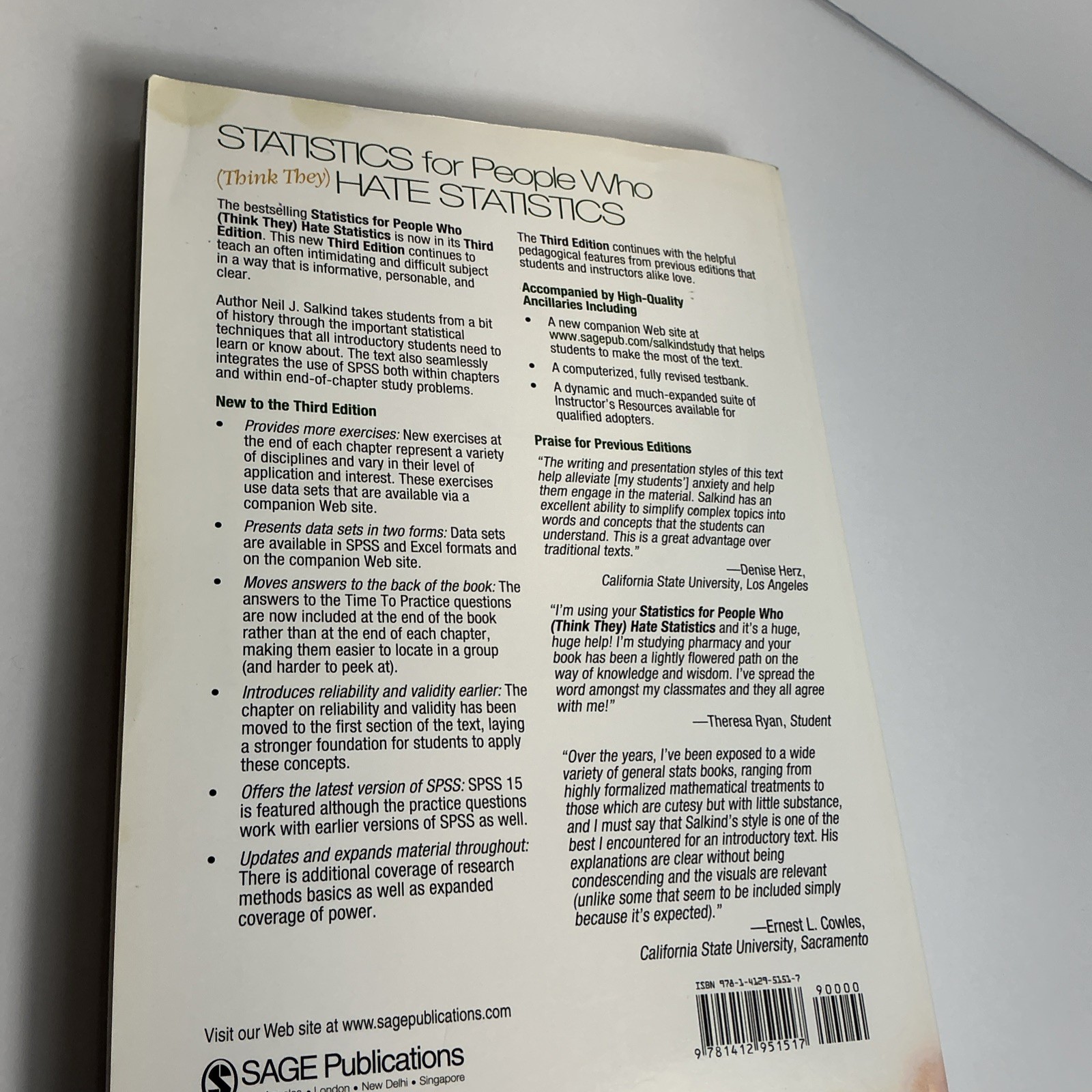 Statistics for People Who (Think They) Hate Statistics by Neil J. Salkind (2007,