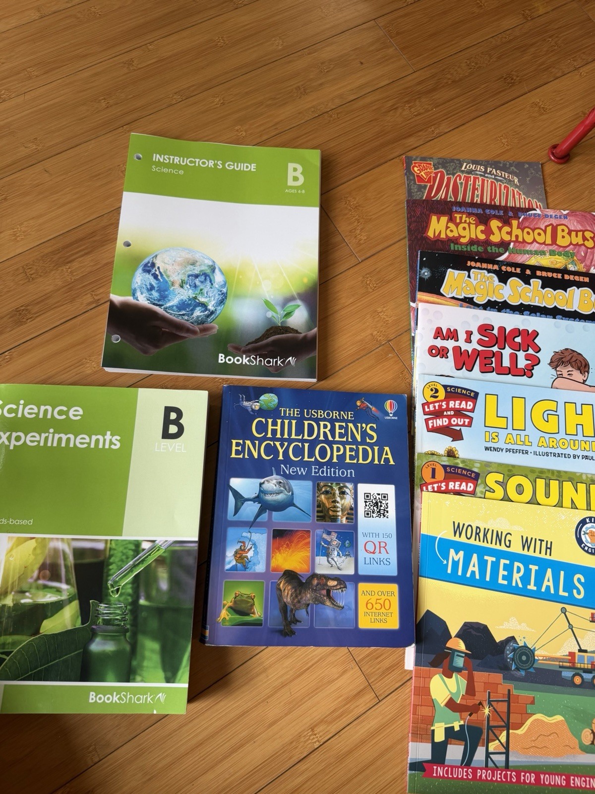 BookShark Science B With Instructors Guide, Experiment Book, And Required Books