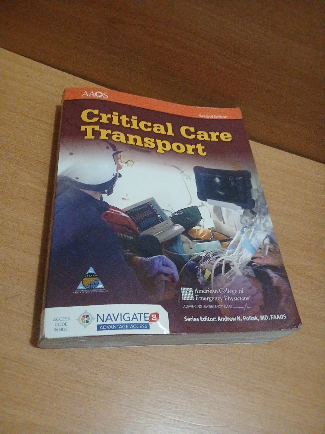 Critical Care Transport by American Academy of Orthopaedic Surgeons (AAOS) Staff