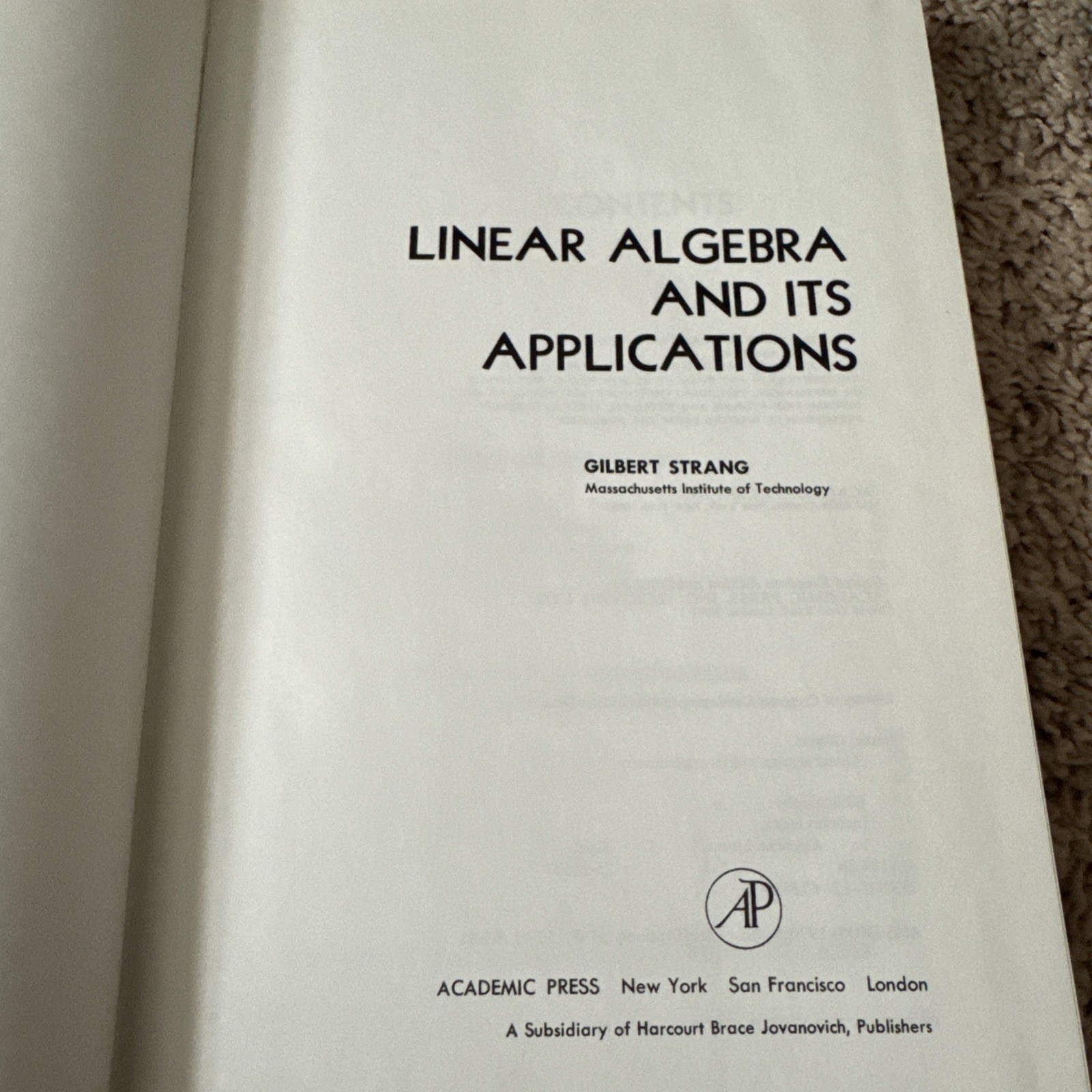 LINEAR ALGEBRA AND ITS APPLICATIONS By Gilbert Strang – Hardcover