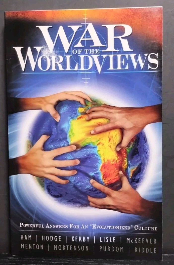 War of the World Views by Multiple Authors (Paperback)