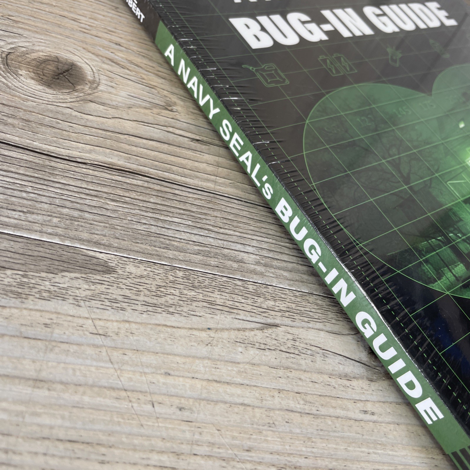 A Navy Seals BUG IN GUIDE Joel Lambert Global Brother Pepper Survival Guide New!