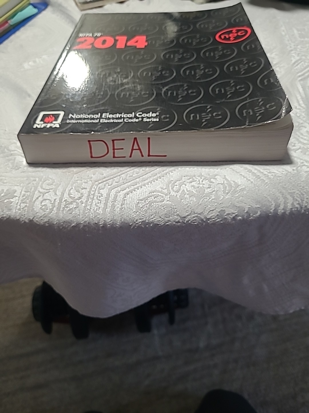 NFPA 70, National Electrical Code : 2014 Edition by National Fire Protection…