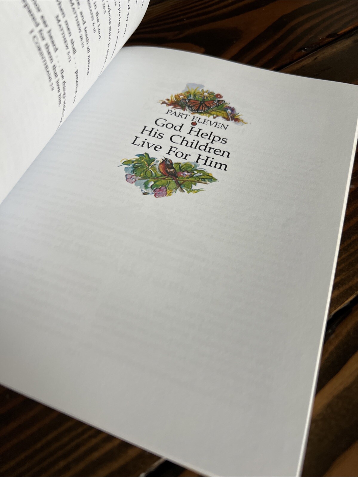 Leading Little Ones to God: A Child’s Book of Bible Teachings Like New