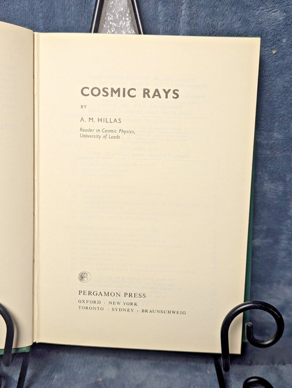 Cosmic rays, The Commonwealth Library Selected Readings in physics 1972 1st Ed