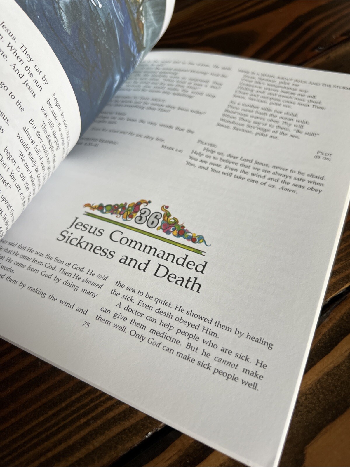 Leading Little Ones to God: A Child’s Book of Bible Teachings Like New