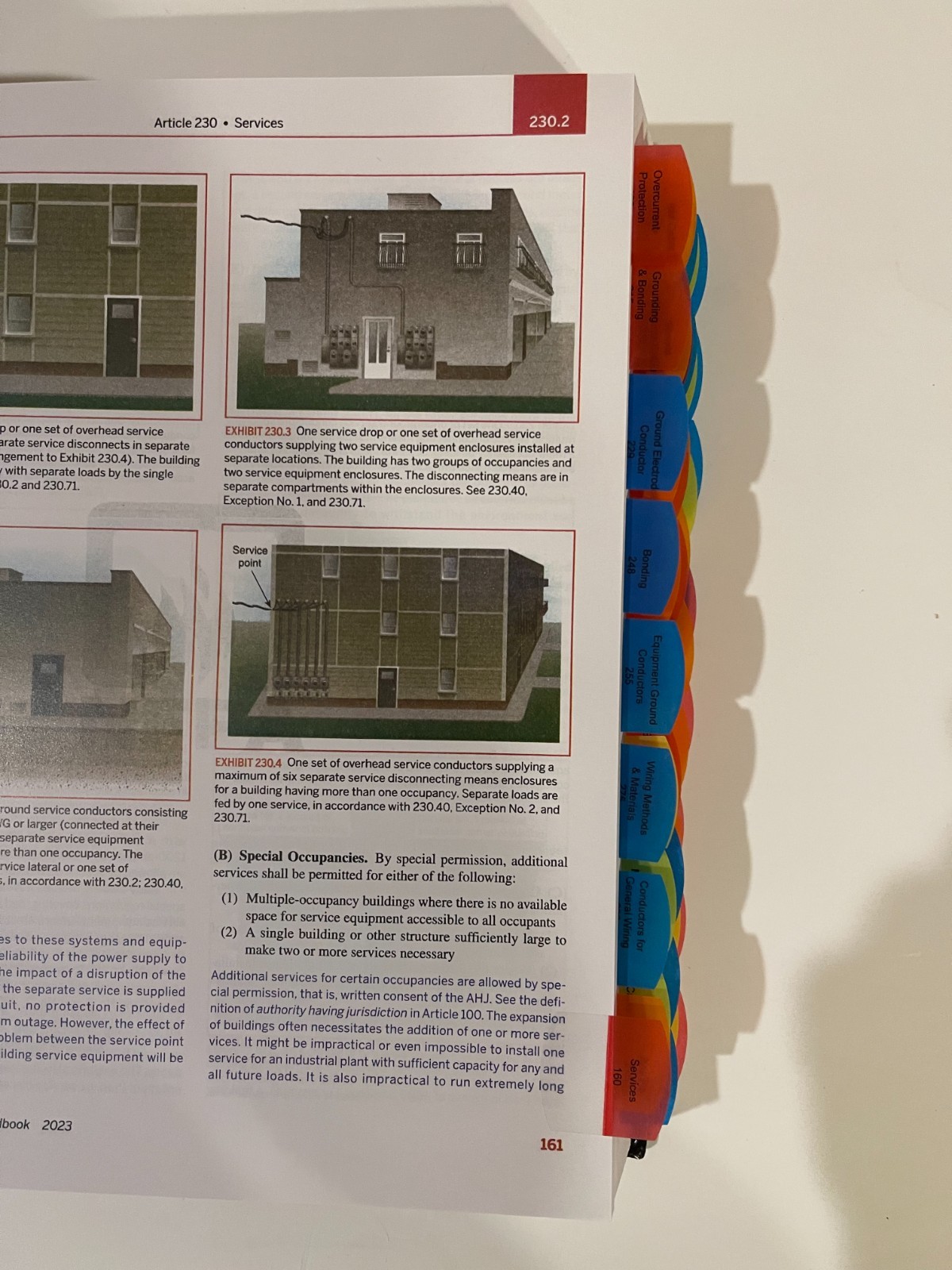 NFPA 70, National Electrical Code Handbook : 2023 Edition (Pre-tabbed)