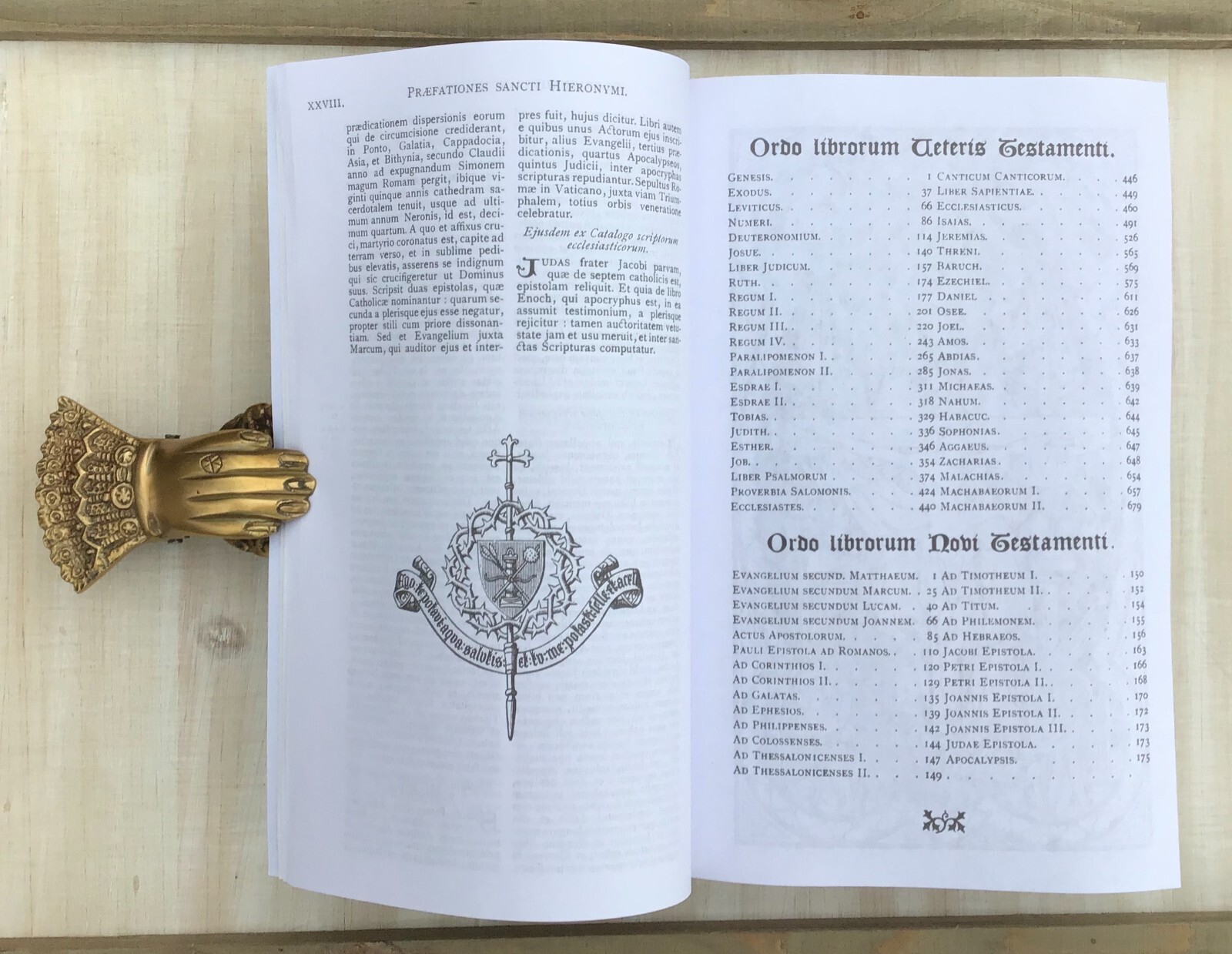 Biblia Sacra Latin Vulgate Clementine Edition Catholic Illustrated Bible Reprint