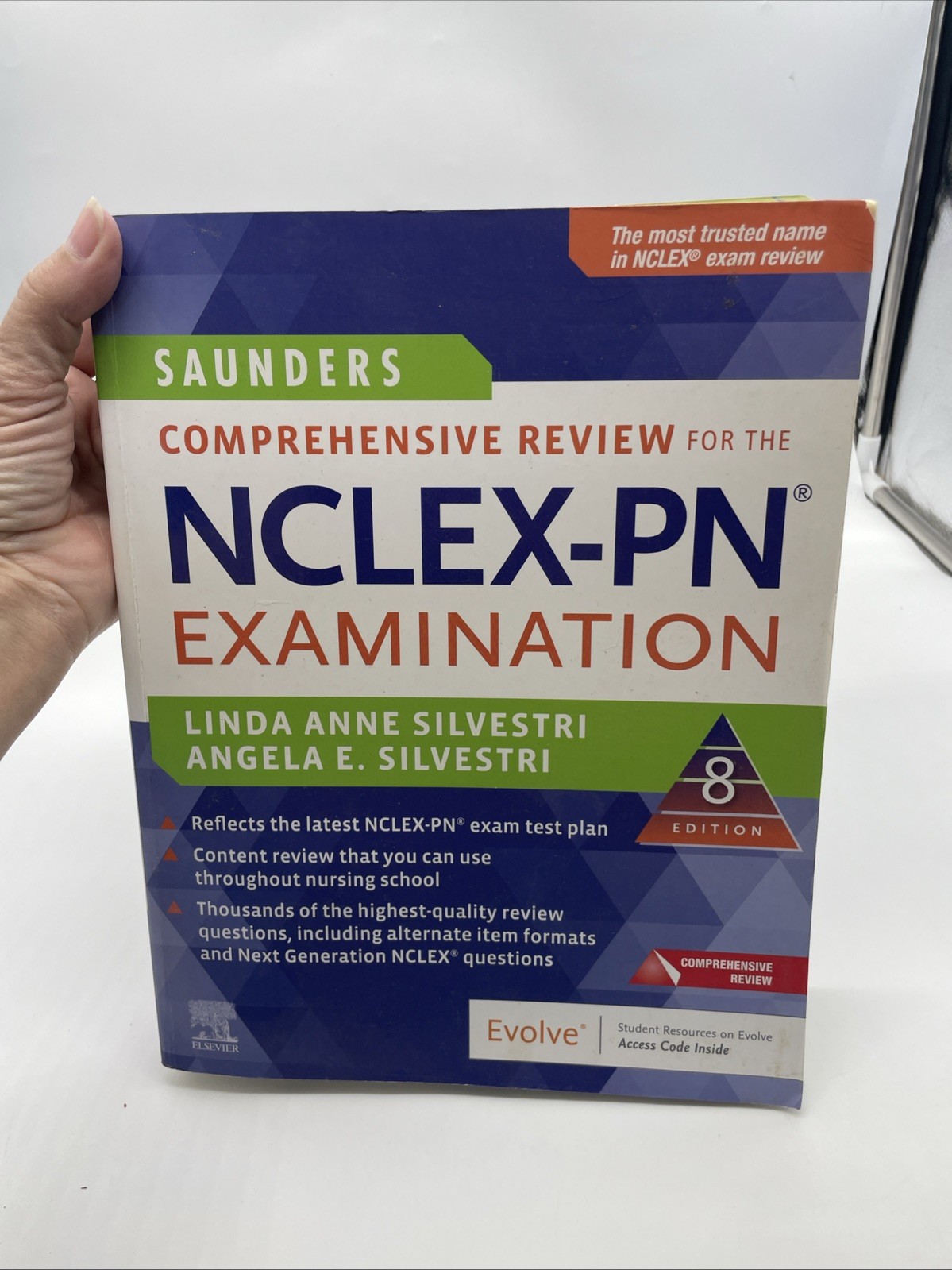 Saunders Comprehensive Review for NCLEX-PN 8th Edition 984 pages