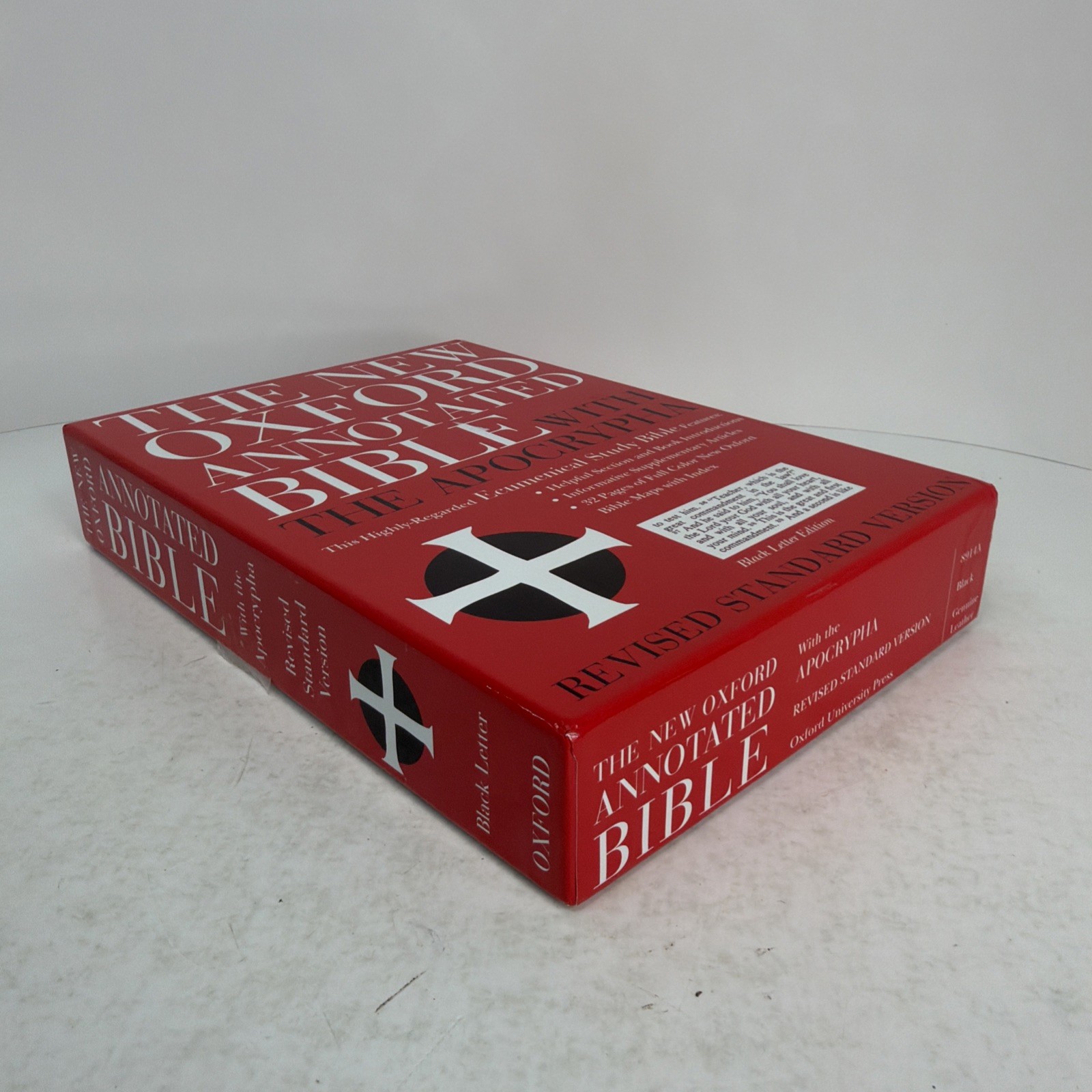 New Oxford Annotated Bible with Apocrypha Revised Standard Version Black Leather