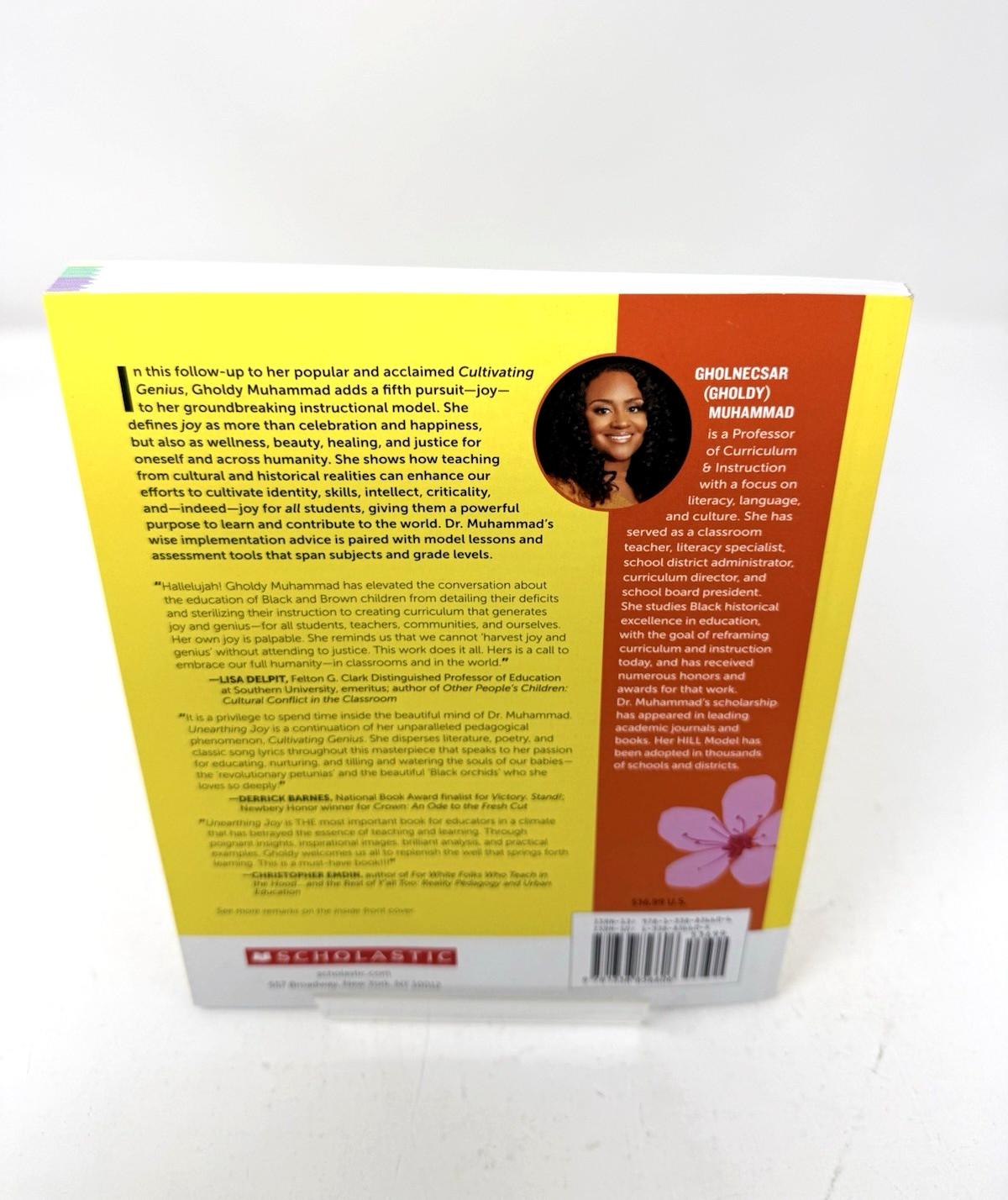 Unearthing Joy: A Guide to Culturally- Historically Teaching, Gholdy Muhammad