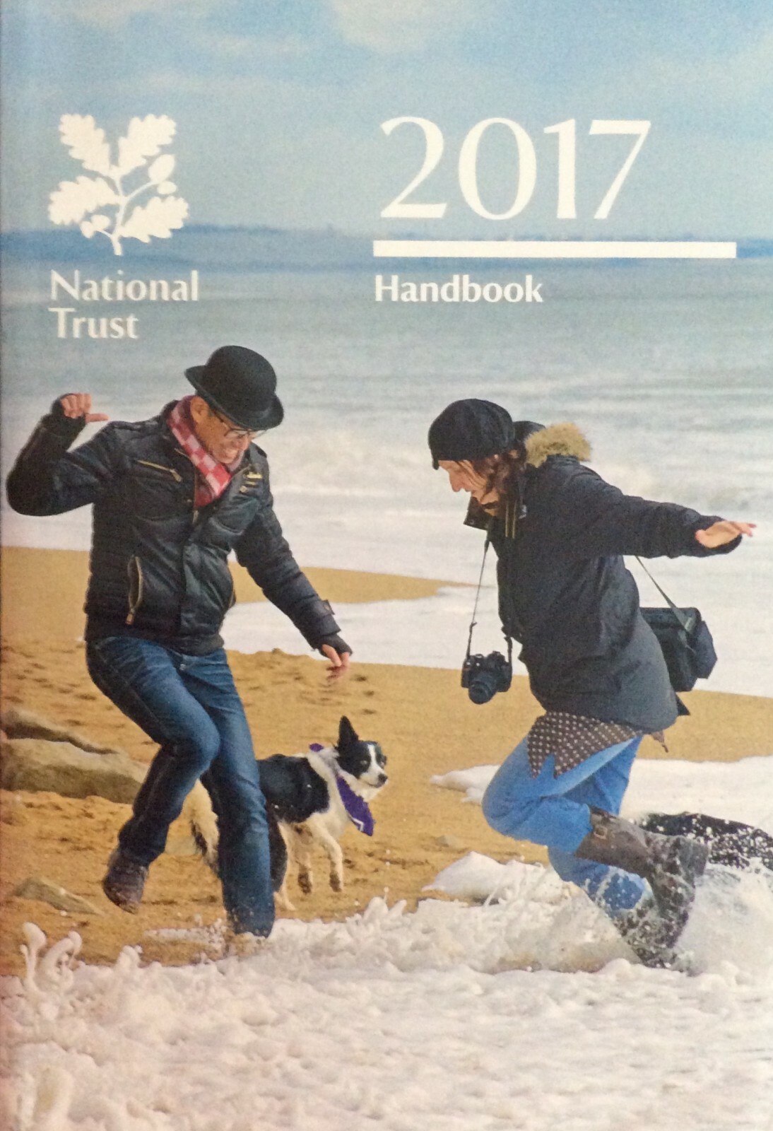 National Trust 2017 Handbook. Paperback. 2017. 448 Pages