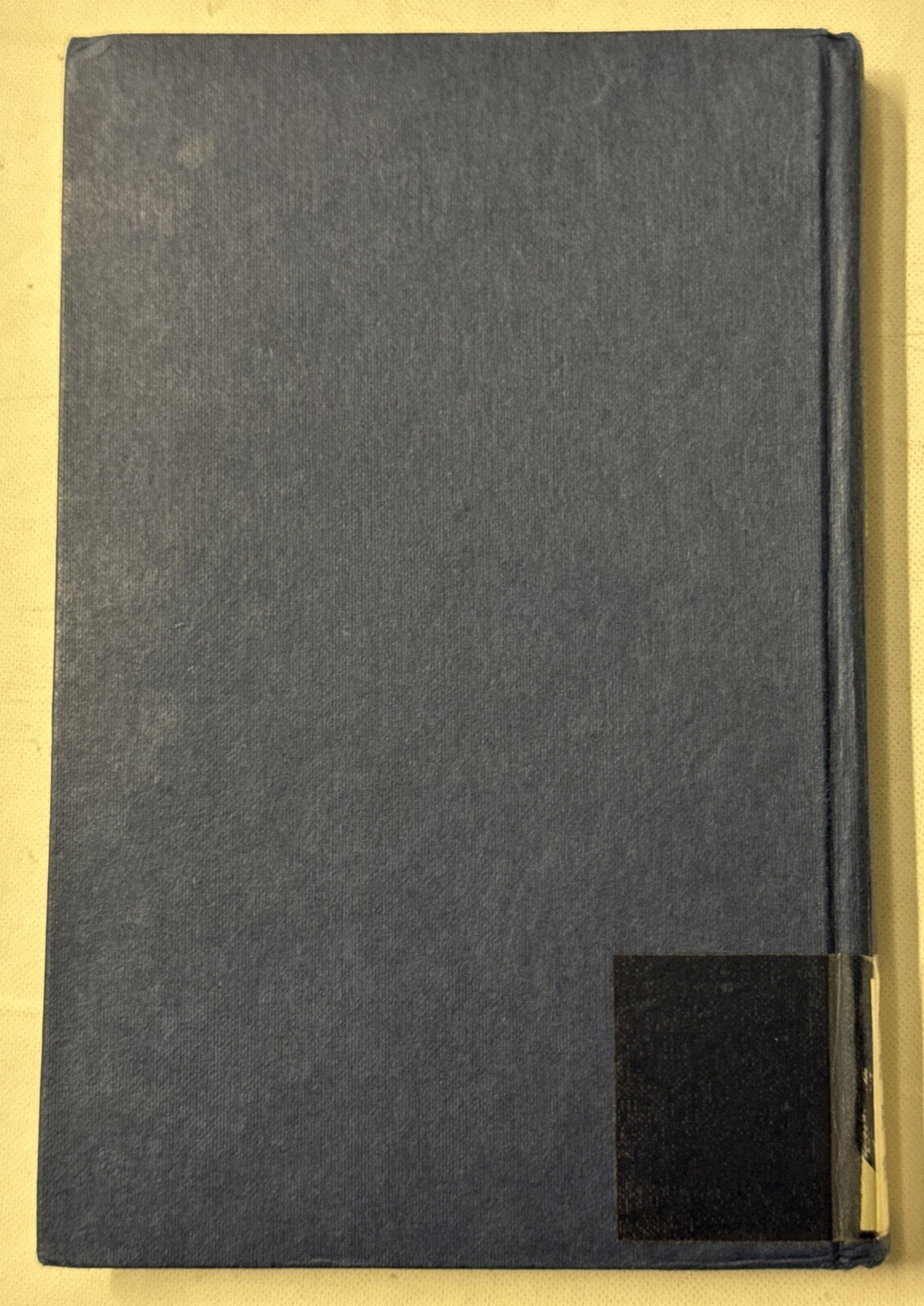 The French East India Company and The Trade Of The Indian Ocean, Lakshmi Subrama