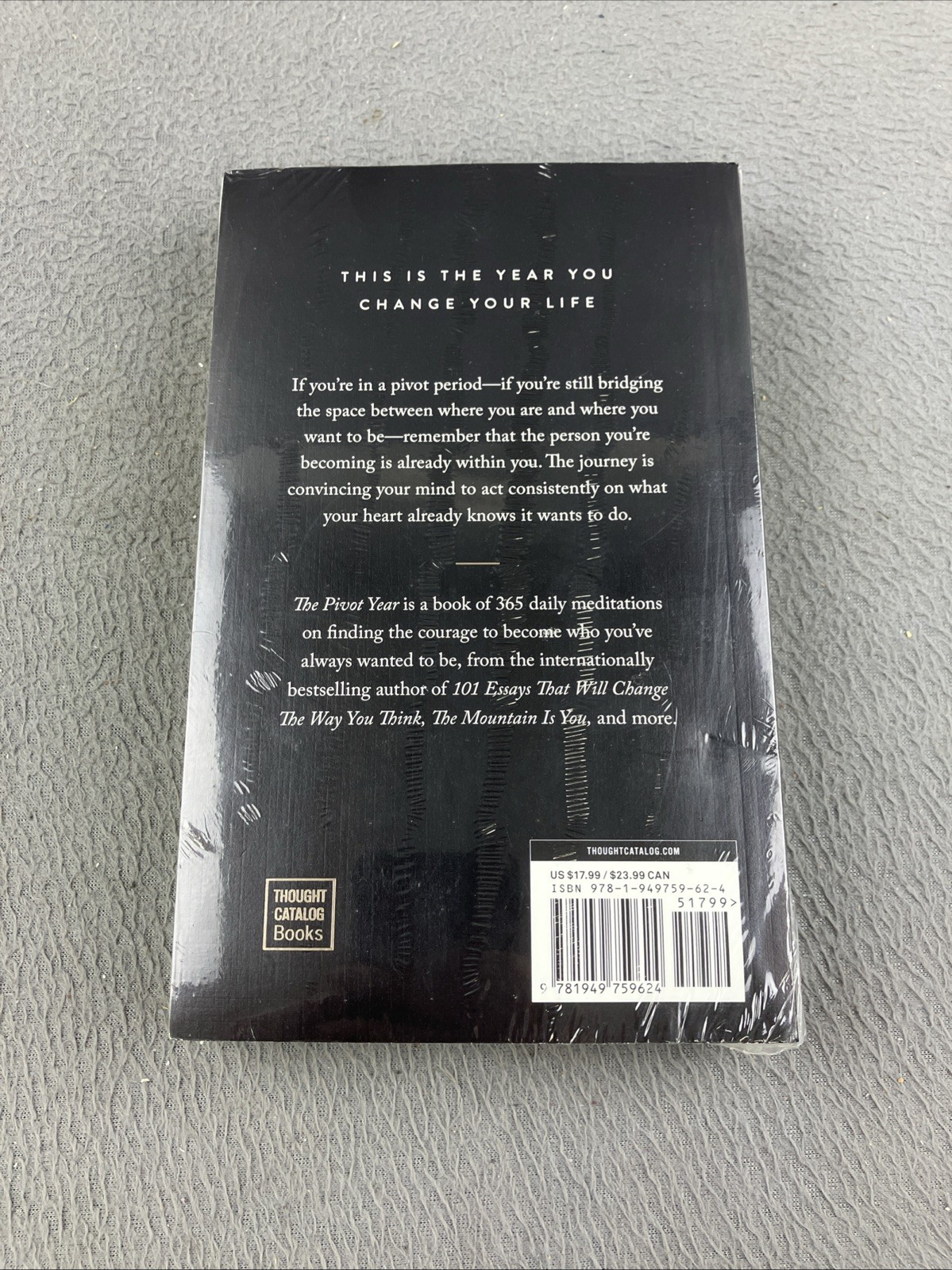 The Pivot Year By Brianna Wiest Paperback 2023 Brand New Sealed