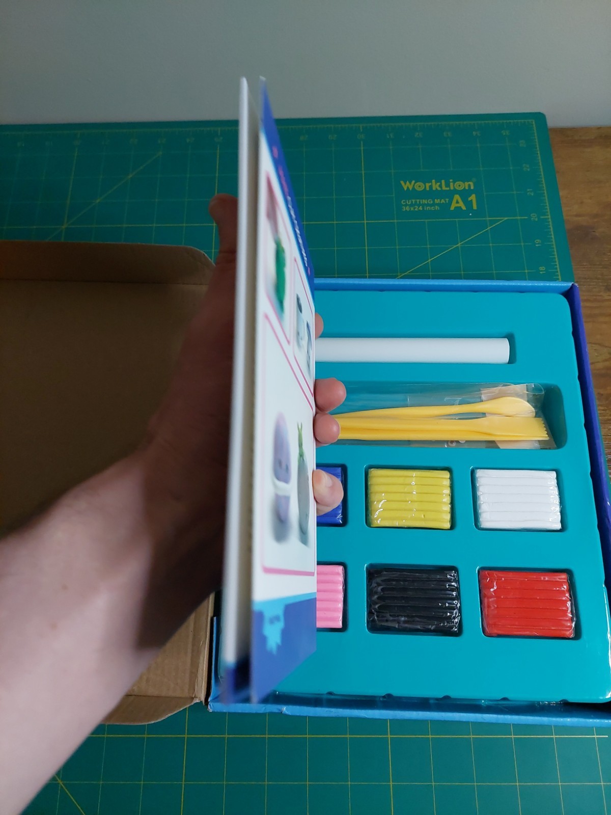 Make Clay Creatures Book & Kit Spark & Plug Box Set NEW Open Box