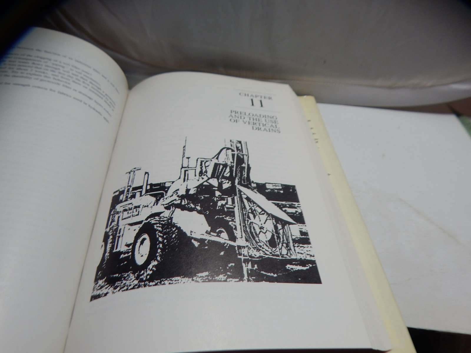Engineering Principles of Ground Modification 1st. Ed. 1990 M. R. Hausmann HCDJ